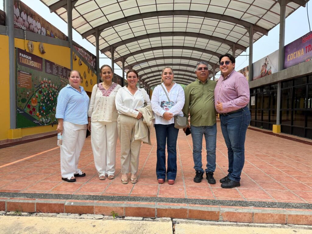 Asiste alcaldesa Mayra Delgado a capacitación sobre fiscalización en Papantla; Refuerzan compromiso con la transparencia.